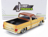 1:24 JADA Chevrolet C-10 Pick-Up Custom 1985 2 Tone Cream Brown